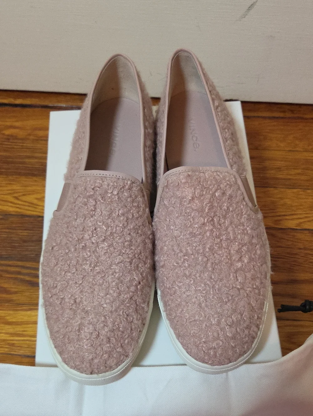 Vince Women’s Blair Slip On Sneaker Pink Faux Fur US Size 9.5 M